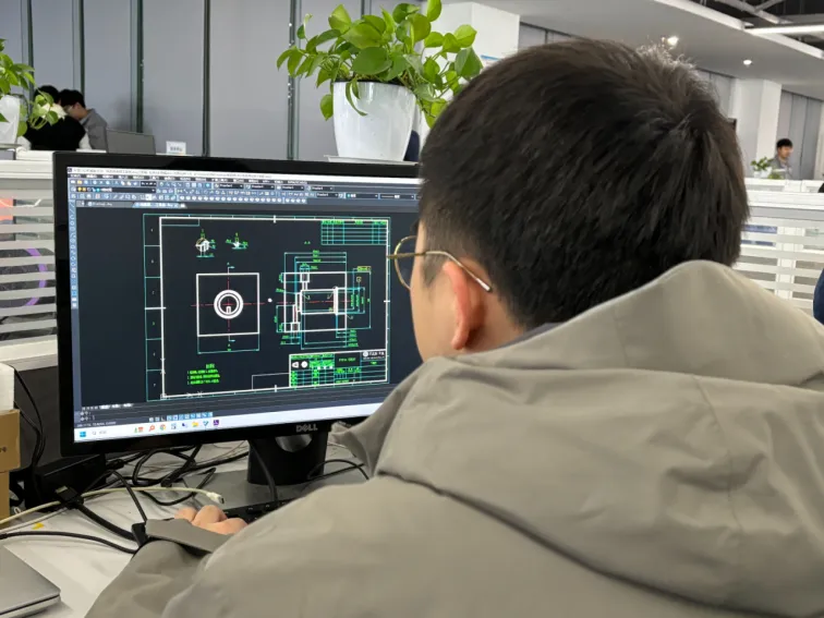 富临精工工程师使用z6尊龙CAD进行产品设计